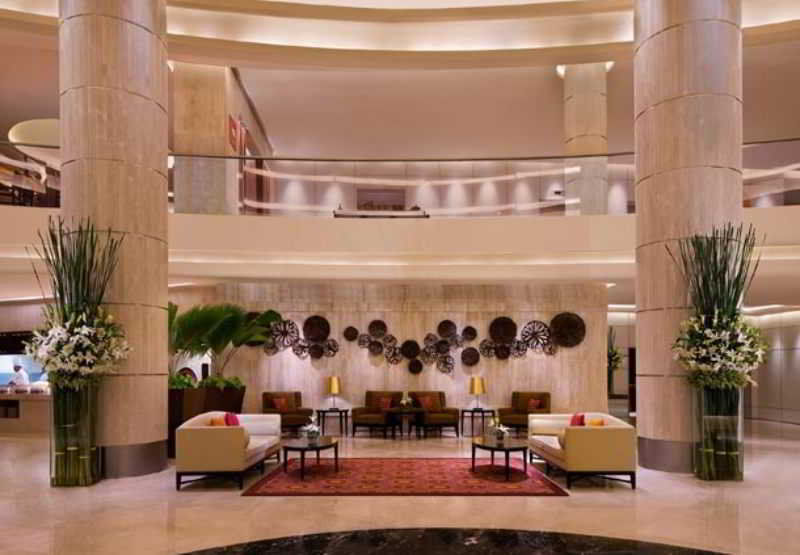 ホテル コートヤード バイ マリオット ムンバイ インターナショナル エアポート エクステリア 写真